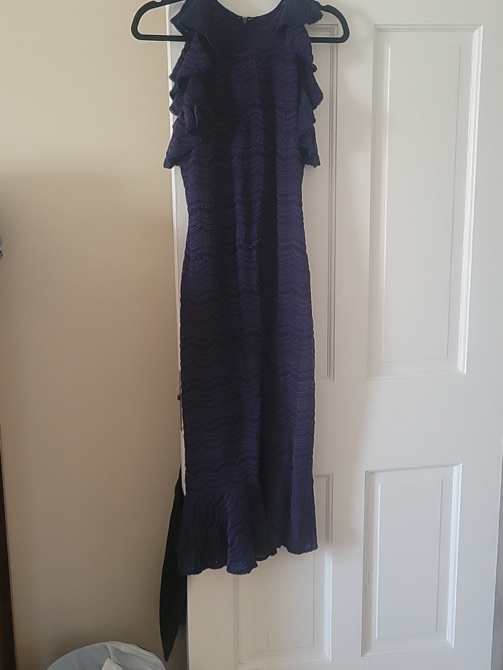 Slate & Willow Sleeveless Ruffle Maxi Dress in Deep Purple In Size 8